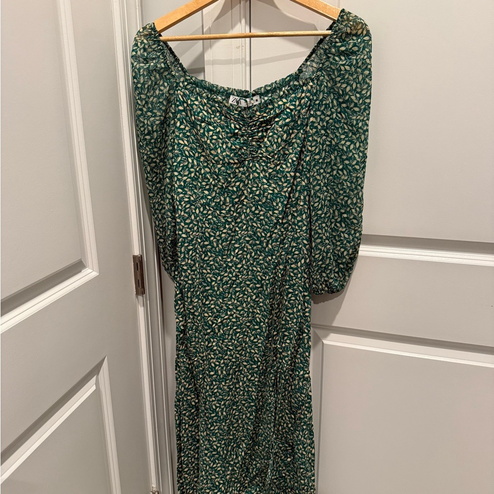 Green long sleeve Zara dress
